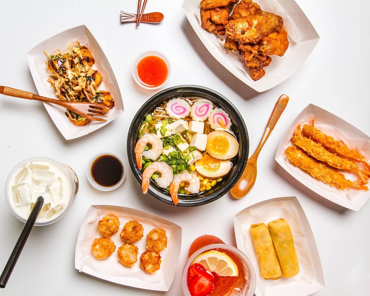 Domoishi Ramen-Poke-Tea-Wings Photos 2